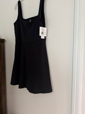 Beyond Yoga Black Sleeveless A-Line Dress